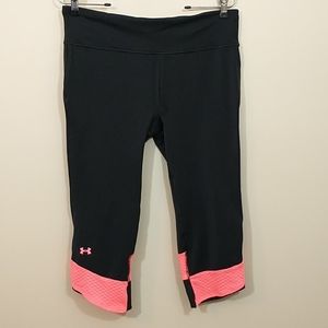 Under Armour capri workout leggings black pink